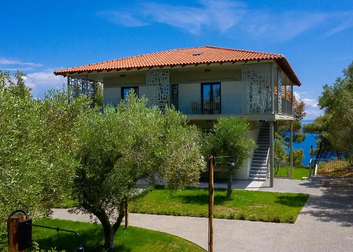 Elies 33 Bio Retreat (Adults Only)